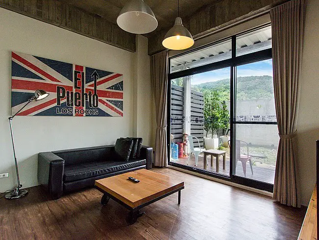 綠洲花現雙人房(山景) JD